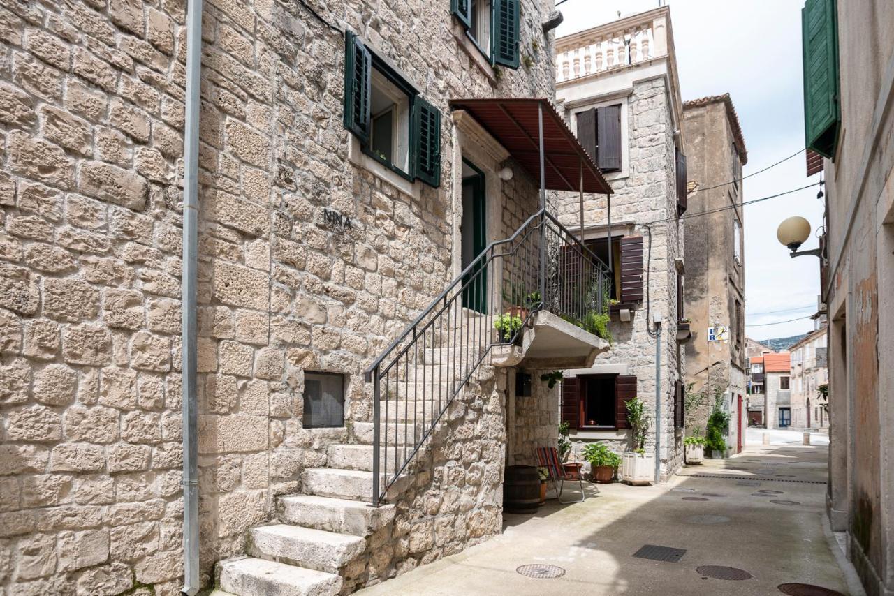 Guesthouse Nina Kaštel Novi Exterior foto